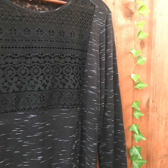 {Fleur Elise} Sheer Slub Long Sleeve Tee - Picture 2 of 7